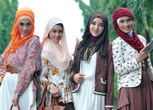 Tips-Tampil-dengan-Hijab-Simpel-Tapi-Stylish